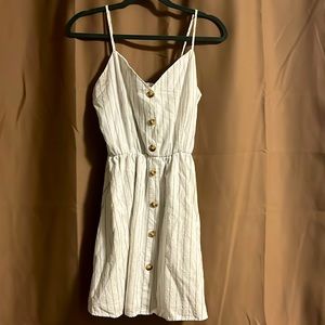 Cream w/ black long strips, buttons all the way down size L. Mini juniors style